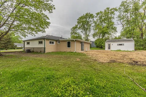1055 North Bluebonnet Lane Hoffman Estates IL 60169