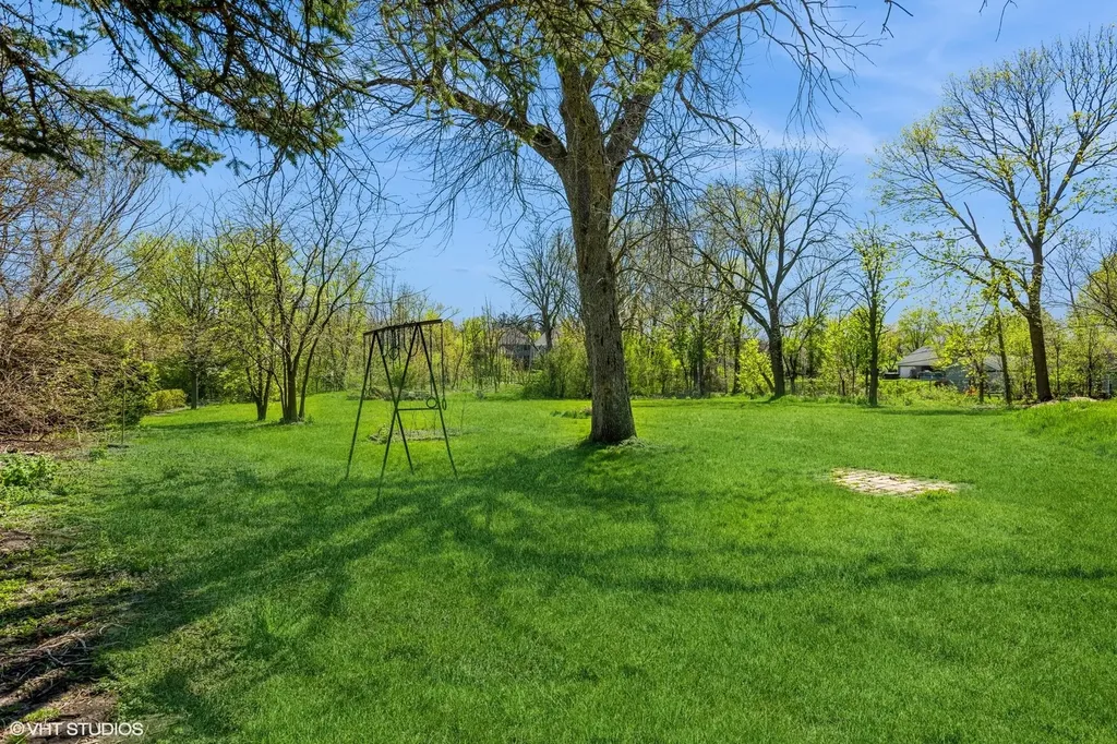 223 East 56th Street Westmont IL 60559