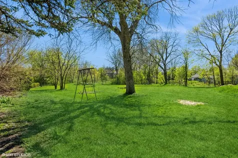 223 East 56th Street Westmont IL 60559