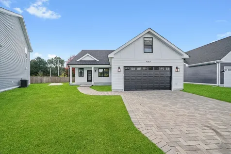 4009 Faith Lane St. Charles IL 60174