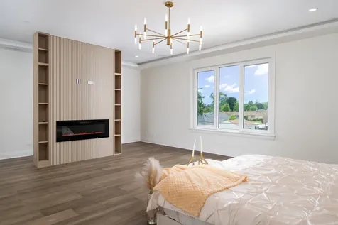1914 Lee Street Des Plaines IL 60018
