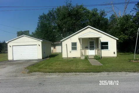 110 North Mansfield Avenue Milford IL 60953
