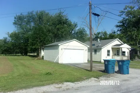 110 North Mansfield Avenue Milford IL 60953