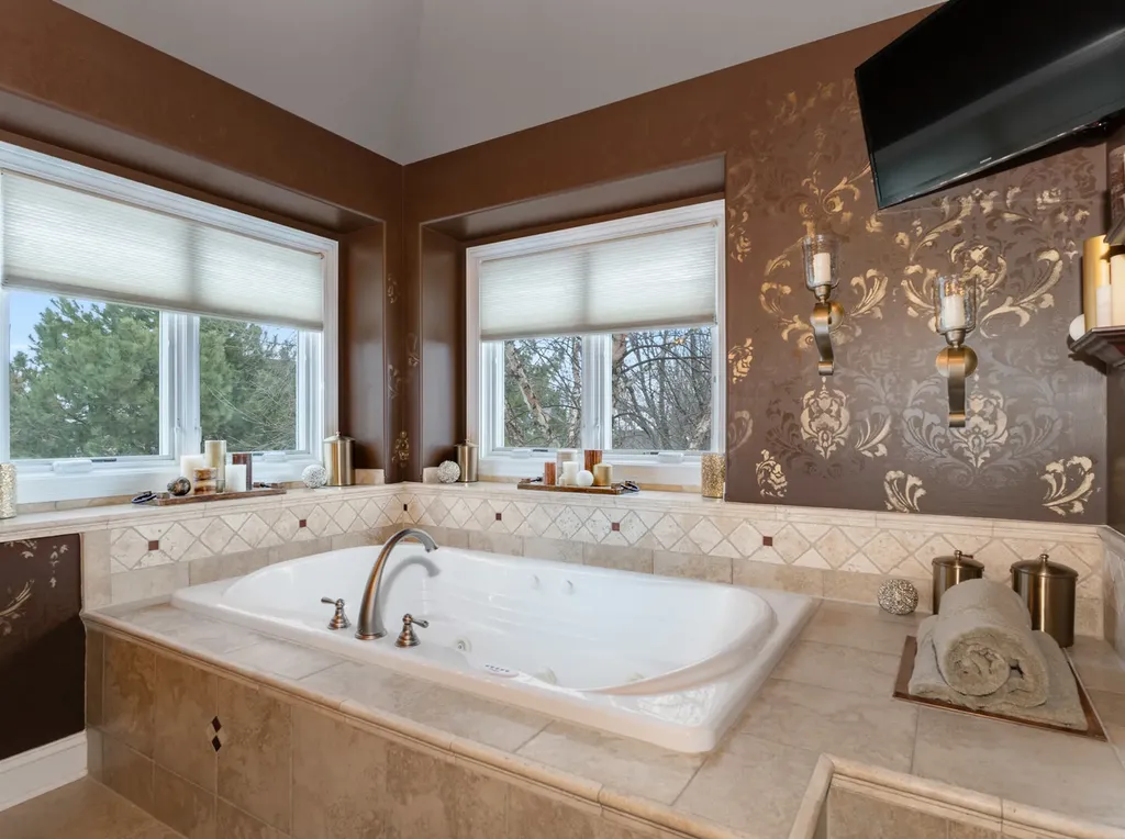 2223 Spartina Lane Naperville IL 60564