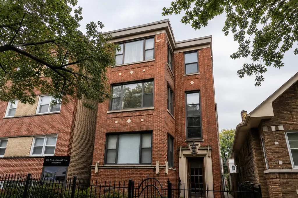 1731 West North Shore Avenue Chicago IL 60626