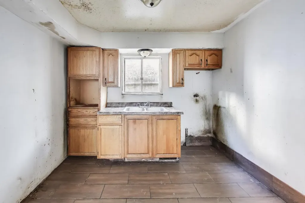 7335 South Morgan Street Chicago IL 60621