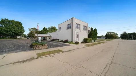 110 East Dixon Street Polo IL 61064
