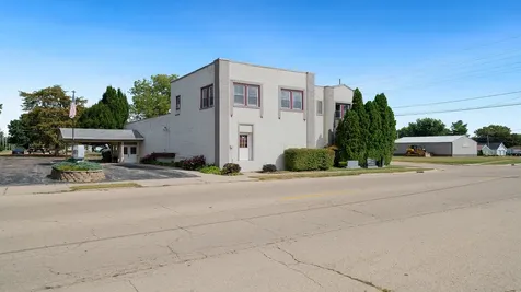 110 East Dixon Street Polo IL 61064