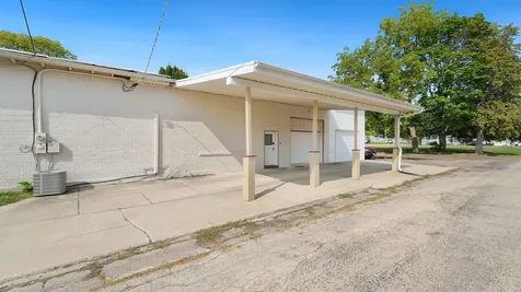 110 East Dixon Street Polo IL 61064