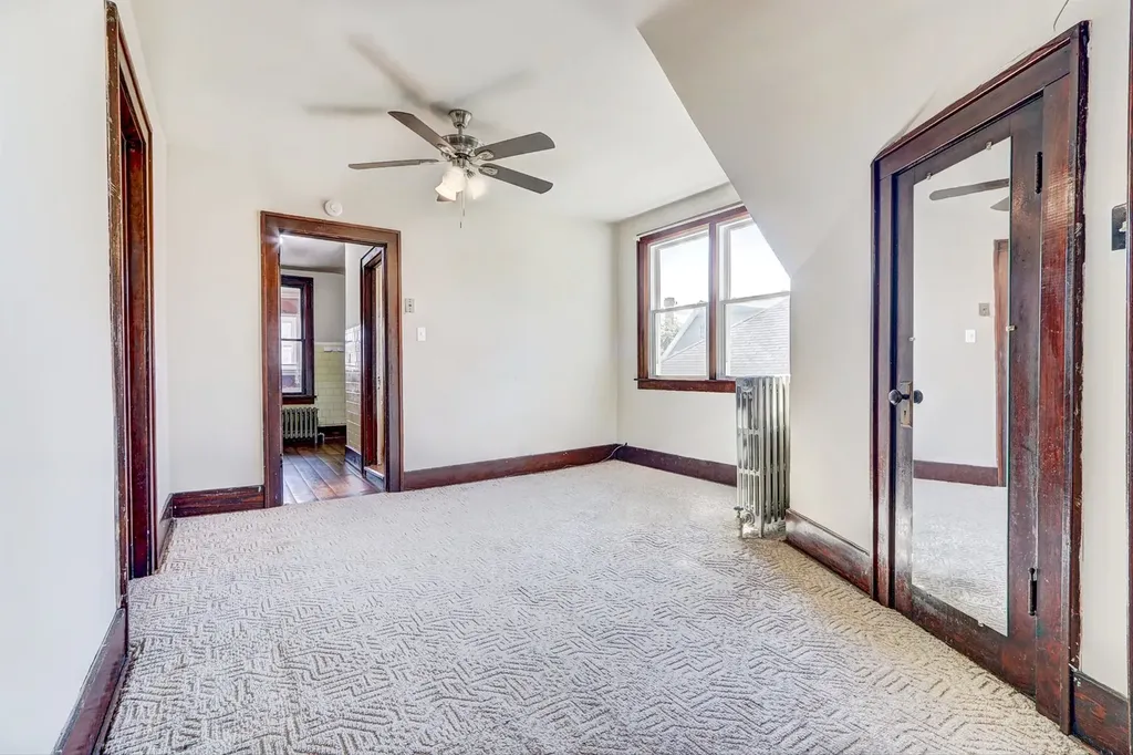 13147 South Brandon Avenue Chicago IL 60633