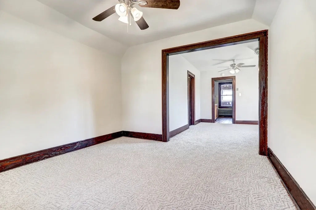 13147 South Brandon Avenue Chicago IL 60633