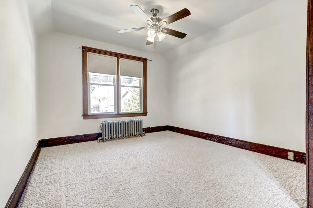 13147 South Brandon Avenue Chicago IL 60633