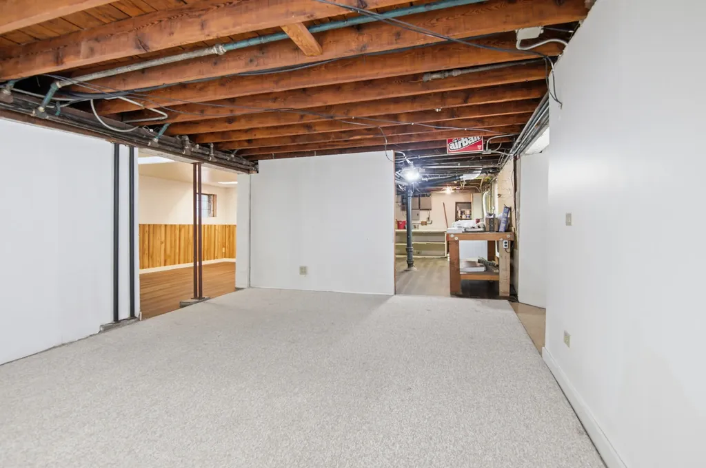 13147 South Brandon Avenue Chicago IL 60633