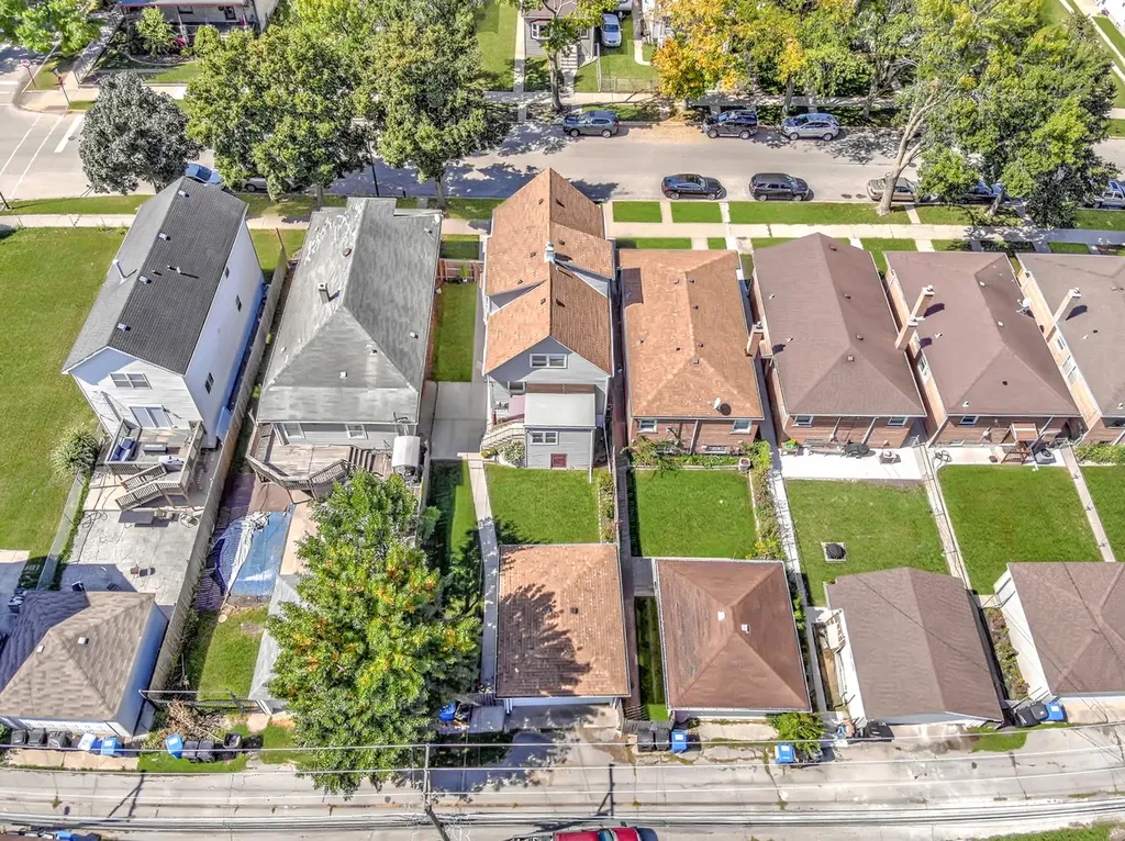 13147 South Brandon Avenue Chicago IL 60633