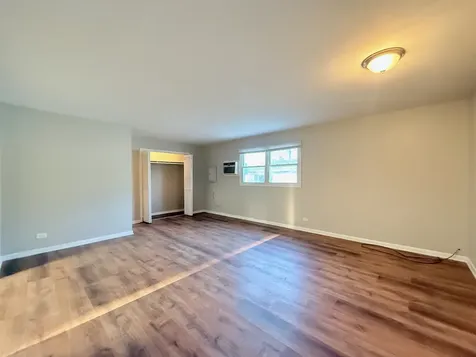 17153 Walter Street Lansing IL 60438