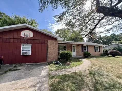 111 Magnolia Drive Villa Grove IL 61956