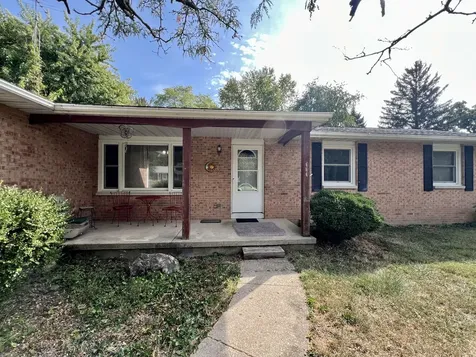 111 Magnolia Drive Villa Grove IL 61956