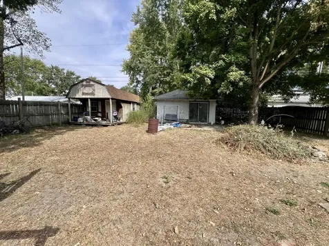 212 West Vine Street Villa Grove IL 61956