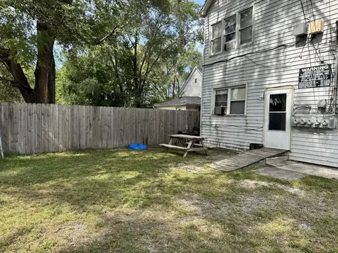 207 155TH Street Calumet City IL 60409