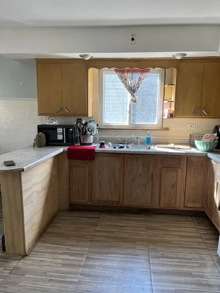 11437 South Calumet Avenue Chicago IL 60628