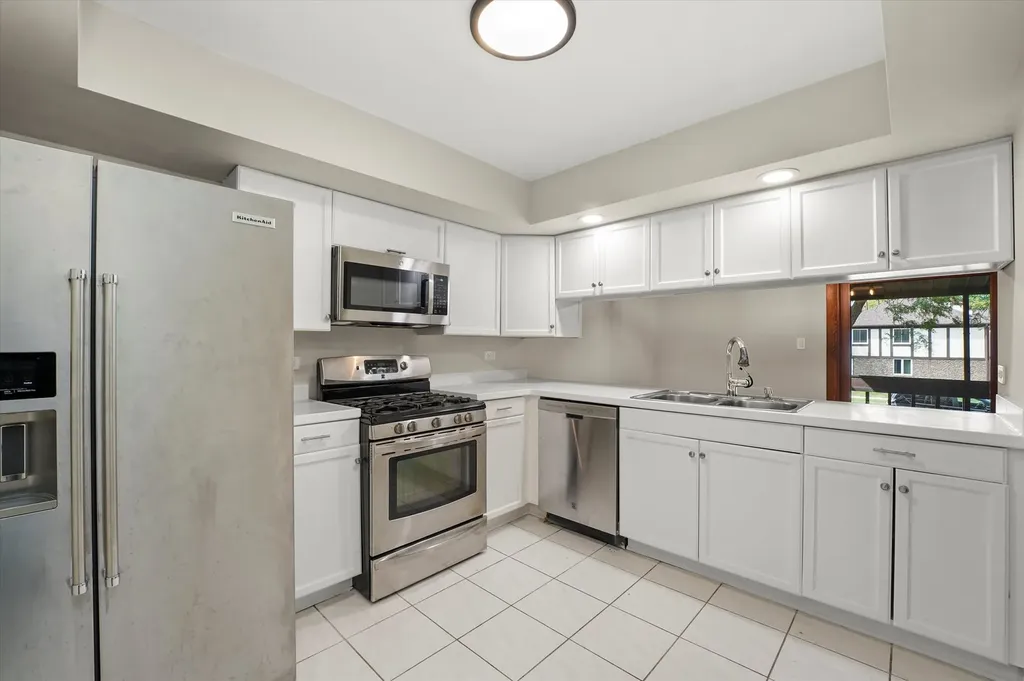 15713 Orlan Brook Drive Orland Park IL 60462