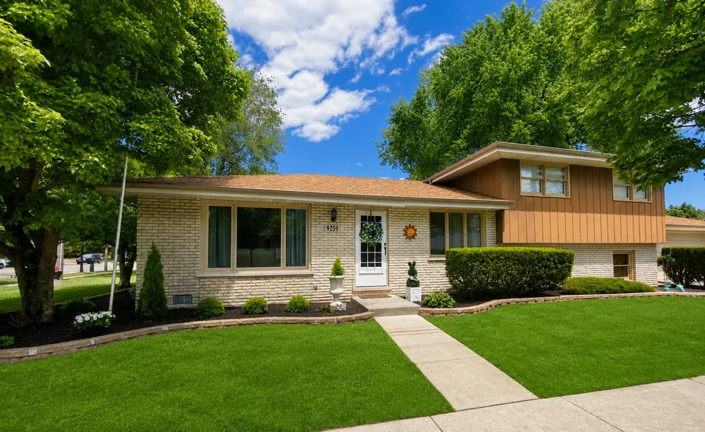 9259 Ridgeland Avenue Oak Lawn IL 60453