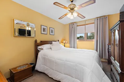 9259 Ridgeland Avenue Oak Lawn IL 60453