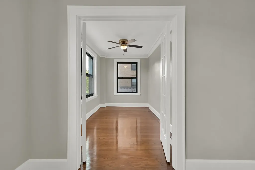 1755 East 55th Street Chicago IL 60615