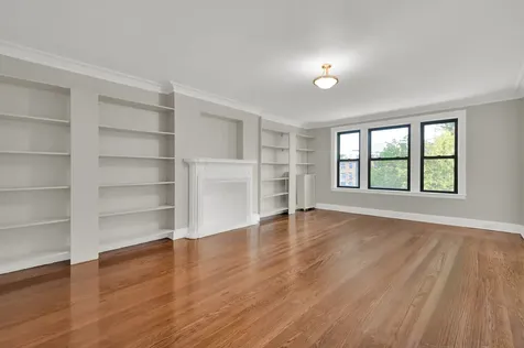 1755 East 55th Street Chicago IL 60615