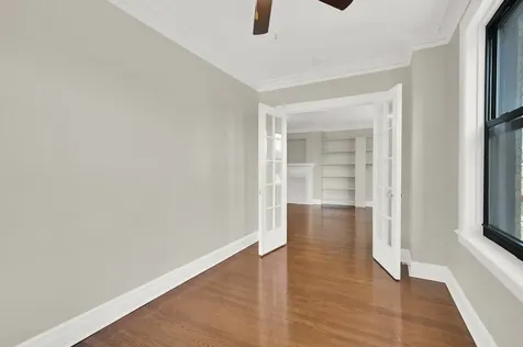 1755 East 55th Street Chicago IL 60615