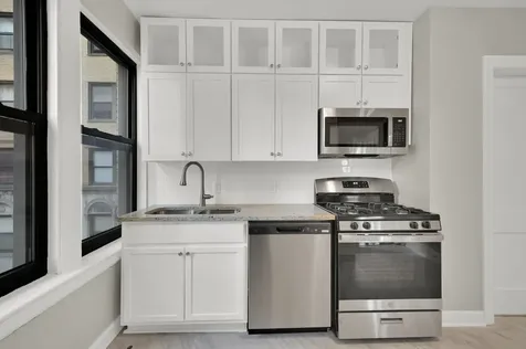 1755 East 55th Street Chicago IL 60615