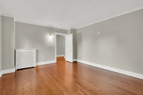 1755 East 55th Street Chicago IL 60615
