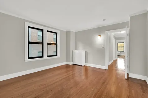 1755 East 55th Street Chicago IL 60615