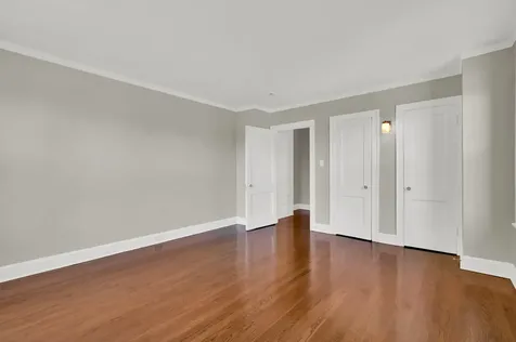 1755 East 55th Street Chicago IL 60615