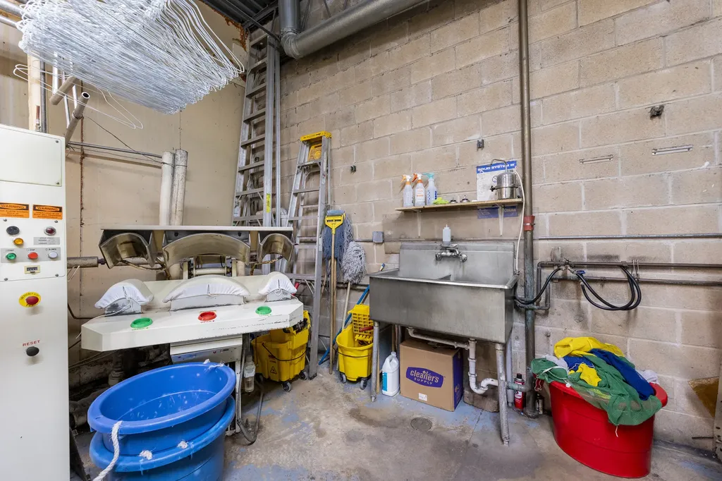 1440 West 103rd Street Chicago IL 60638