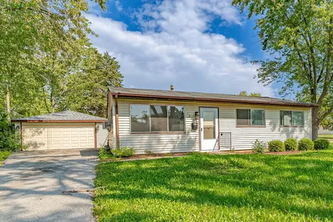 120 Grow Lane Streamwood IL 60107
