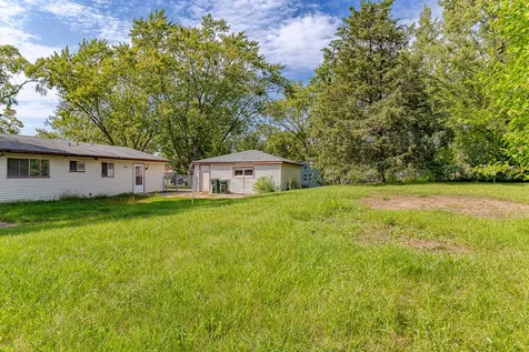 120 Grow Lane Streamwood IL 60107