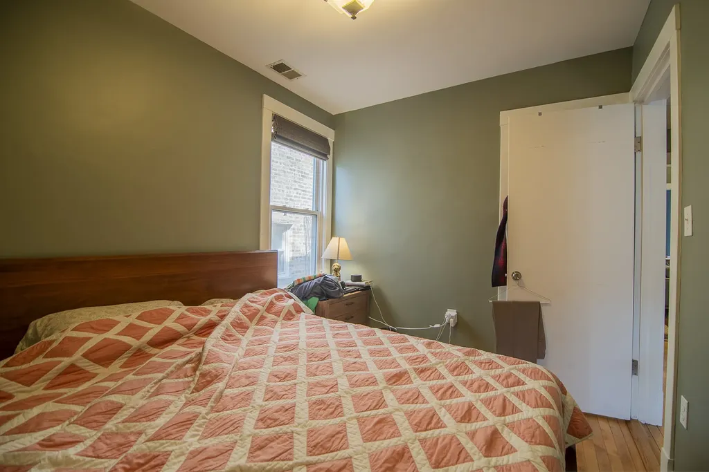 4948 North Winchester Avenue Chicago IL 60640