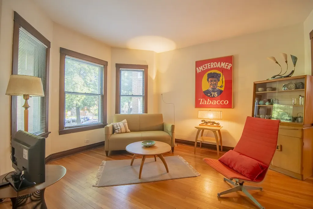 4948 North Winchester Avenue Chicago IL 60640