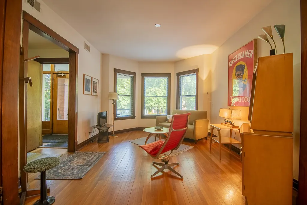 4948 North Winchester Avenue Chicago IL 60640