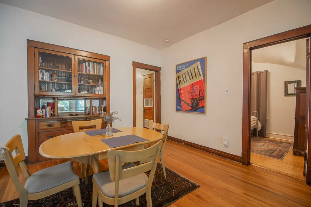 4948 North Winchester Avenue Chicago IL 60640