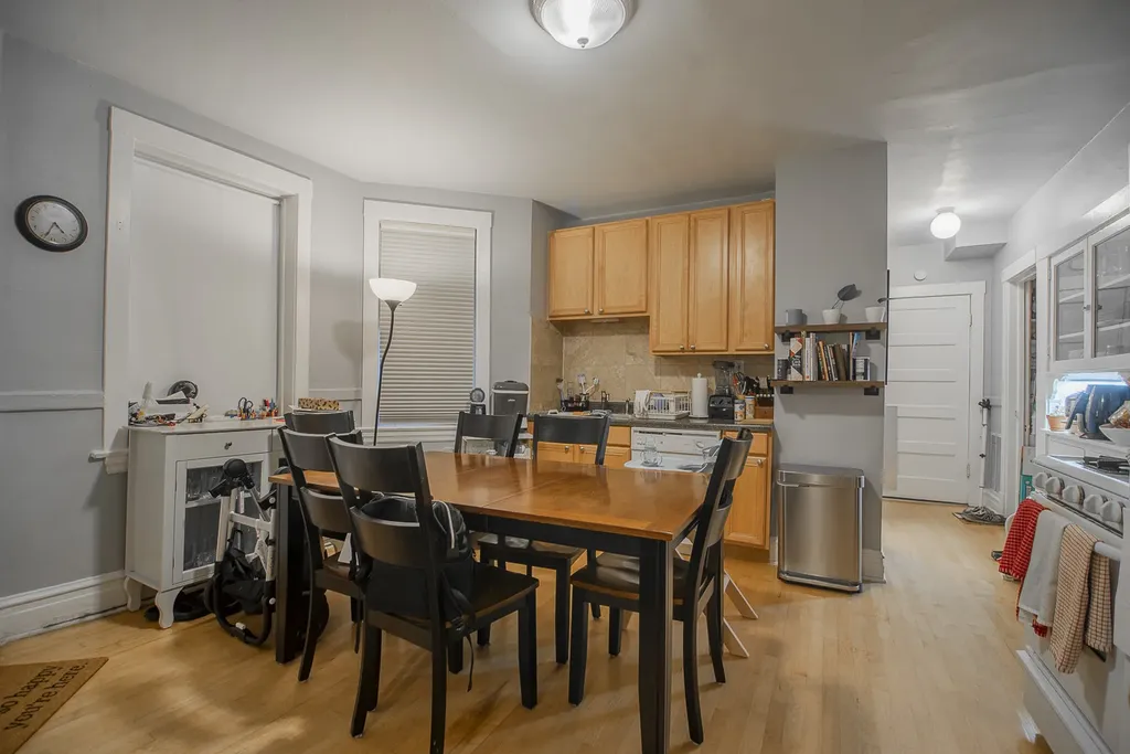 4948 North Winchester Avenue Chicago IL 60640