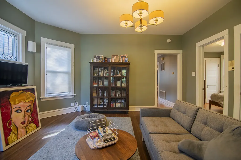 4948 North Winchester Avenue Chicago IL 60640