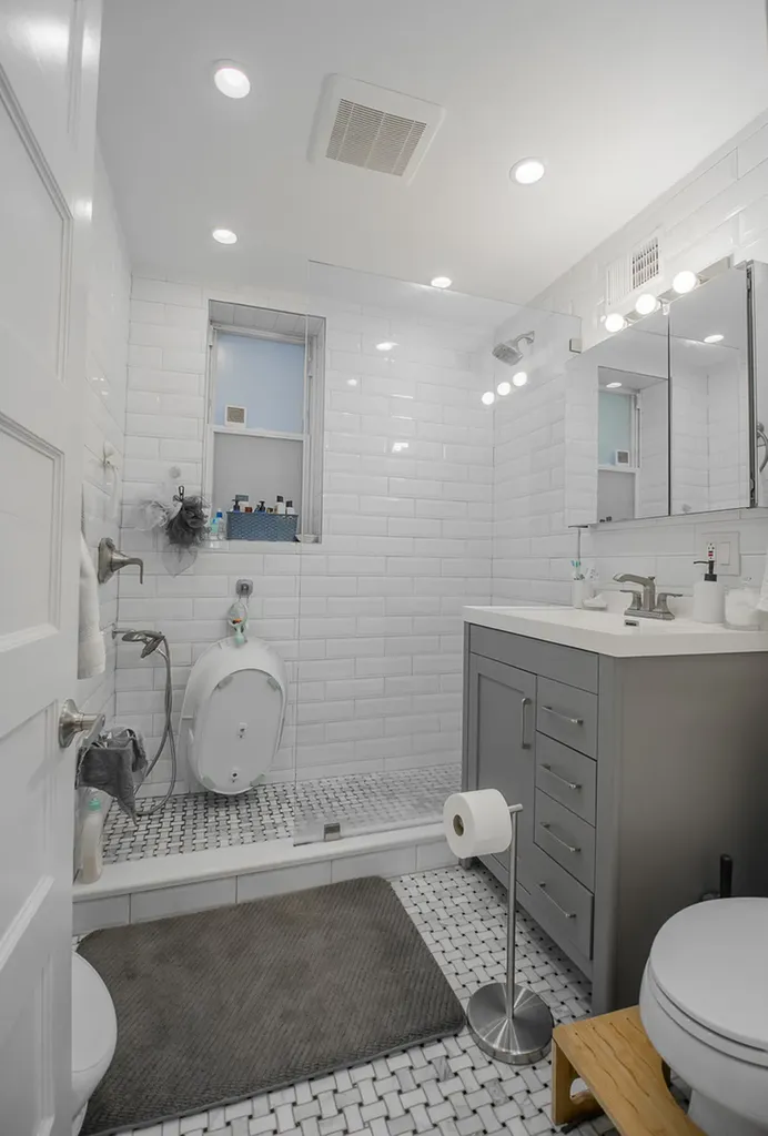 4948 North Winchester Avenue Chicago IL 60640