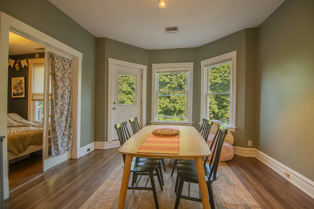 4948 North Winchester Avenue Chicago IL 60640