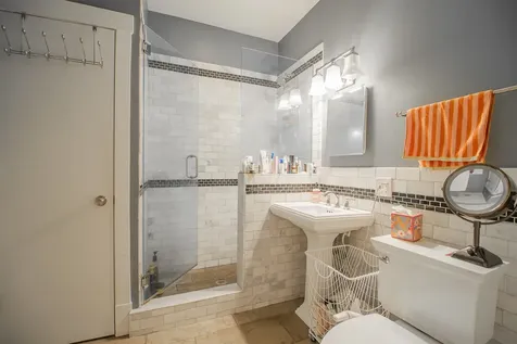 4948 North Winchester Avenue Chicago IL 60640