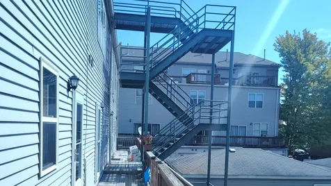 2367 East 70th Place Chicago IL 60649