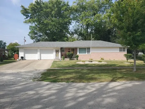 316 North Commerce Street Gilman IL 60938