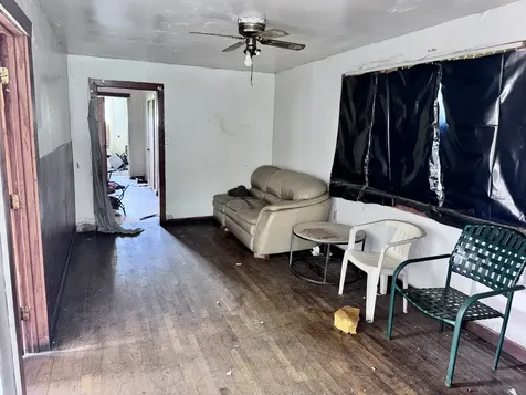 10540 South Lafayette Avenue Chicago IL 60628