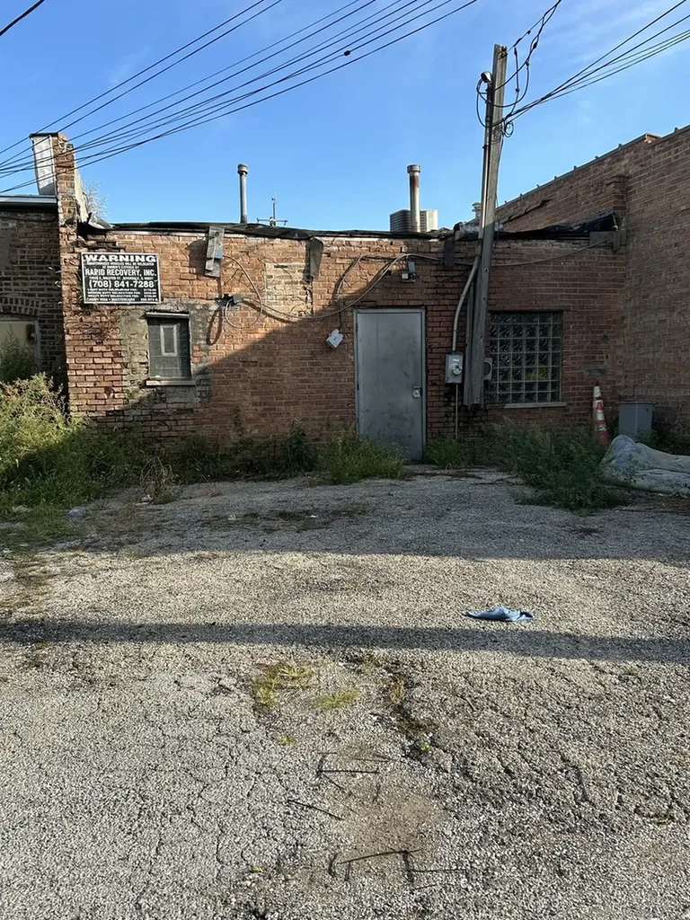 357 East 79th Street Chicago IL 60619